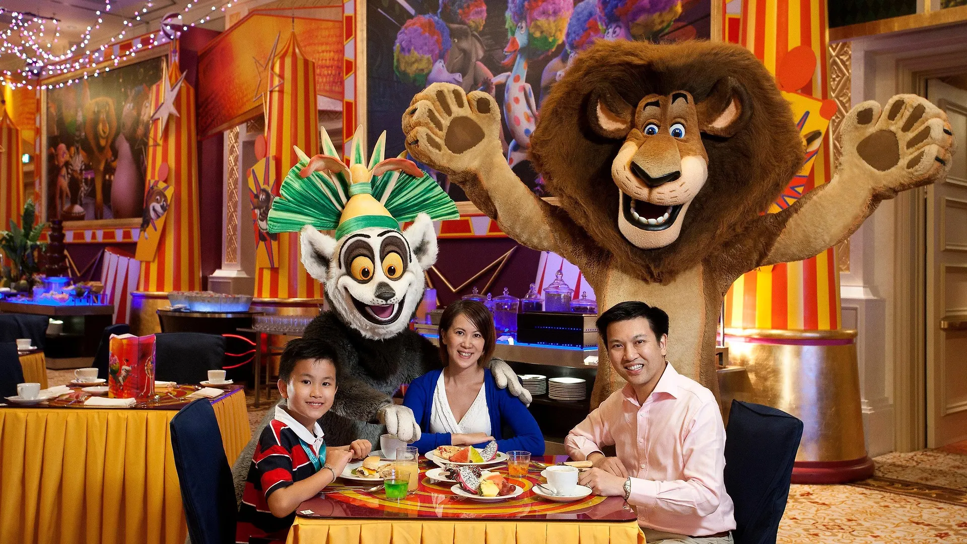 Holiday Inn Macao Cotai Central 4*, Macau China